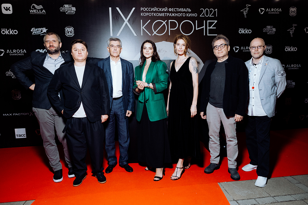 На кинофестивале «Короче» вручили награды лучшим